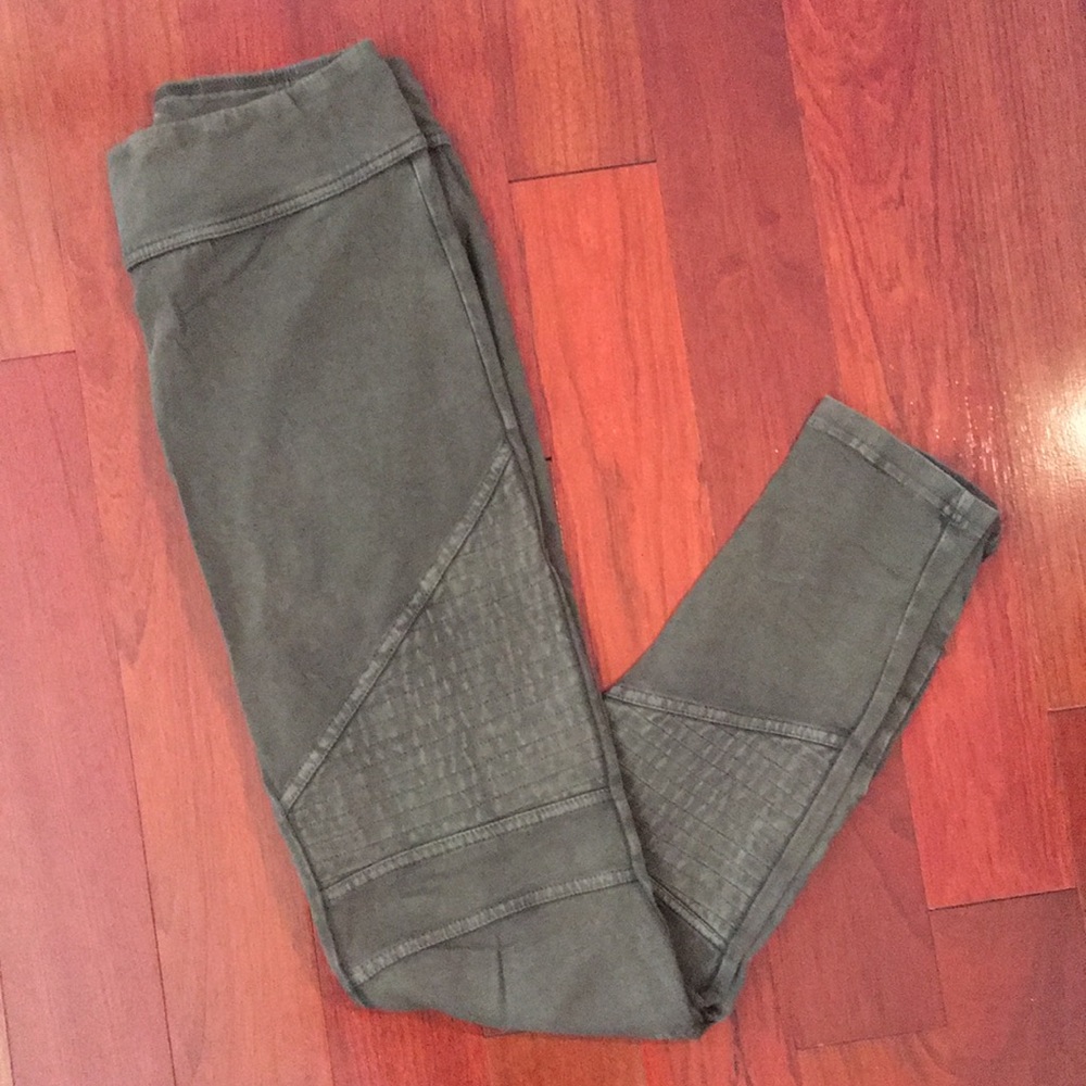 Army Green Leggings with Knee Design